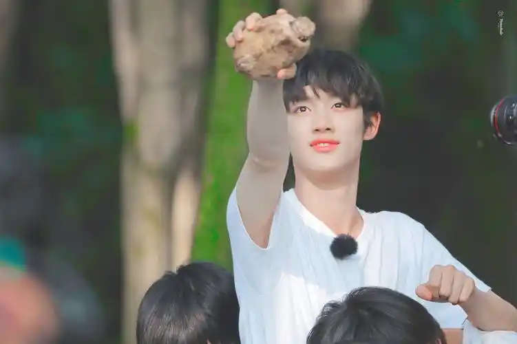 丁程鑫 - 堆糖,美图壁纸兴趣社区