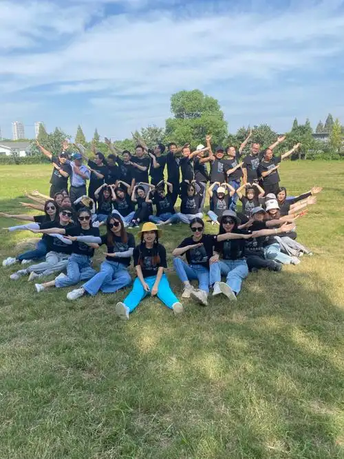 集体活动拍照姿势解锁