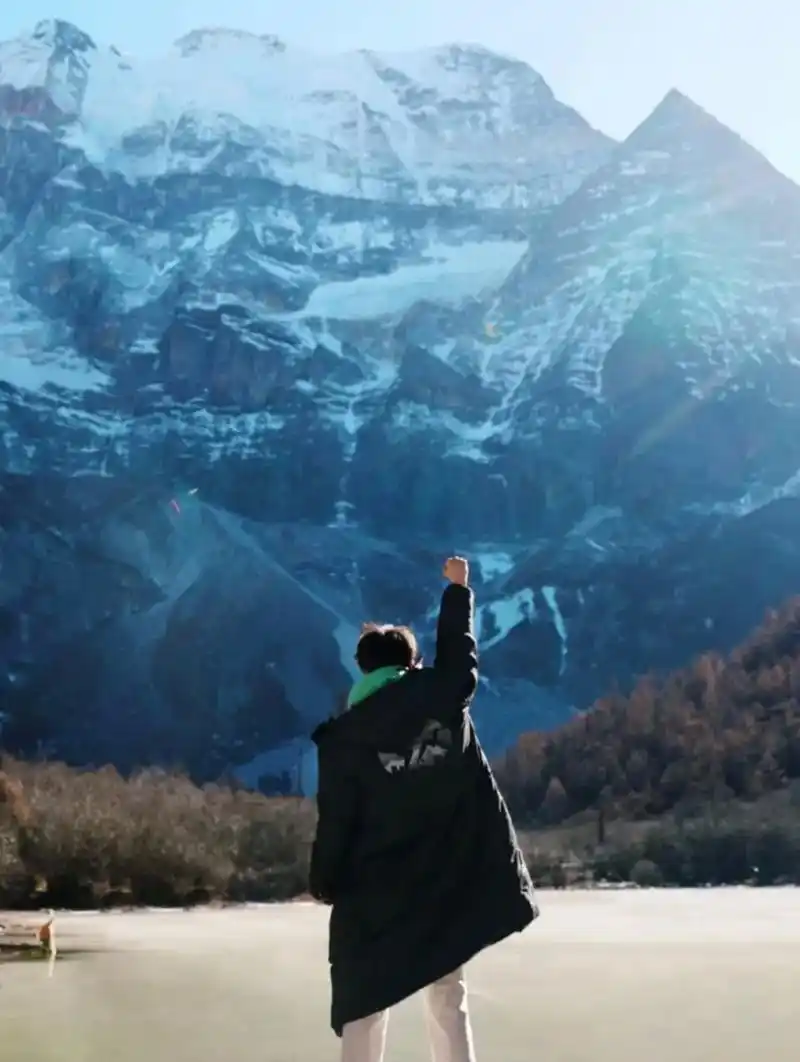 你的背影我怎么会不记得#王俊凯 #王俊凯让人心动的n个瞬间  - 抖音