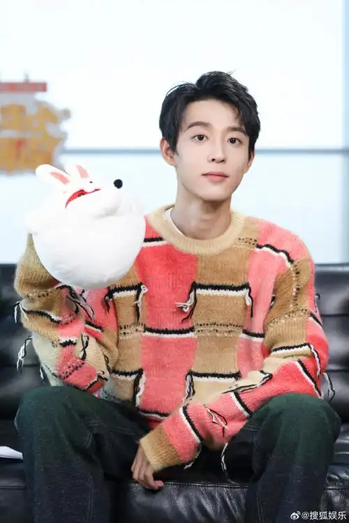 吴宇恒说耙耳朵刻在川渝dna里##吴宇恒也在刷余华老师的潦草小狗