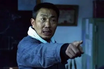 电视剧《暗宅之谜2淘金谷》中的人物和剧情,剧中的田有由演员杜源饰演