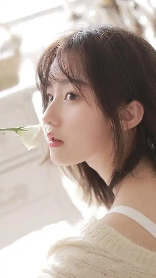 原图分辨率1080x1920气质美女优雅迷人清纯清纯的气质美女,精致的侧颜