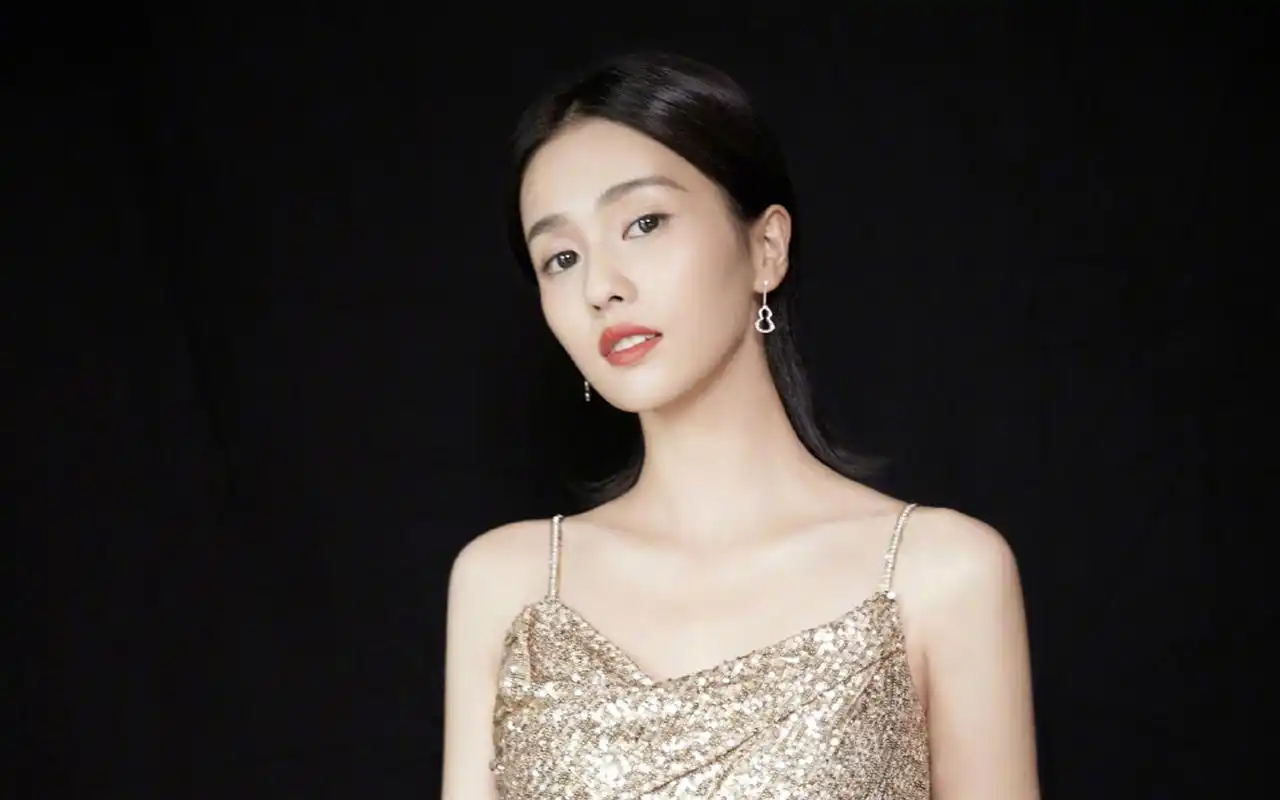 白鹿壁纸图片_白鹿高清桌面壁纸_美桌网