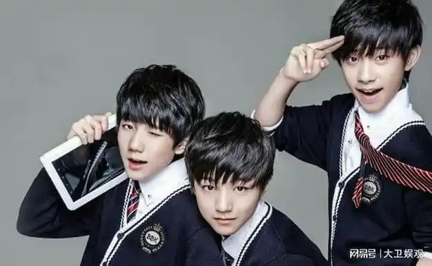 看了易烊千玺在外网爆火的视频才明白他的成功绝不是偶然