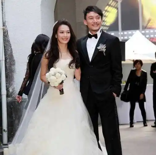 王晶见了就无法忘掉的"坏女孩"舒淇:我对爱的渴望长存不灭_香港_电影