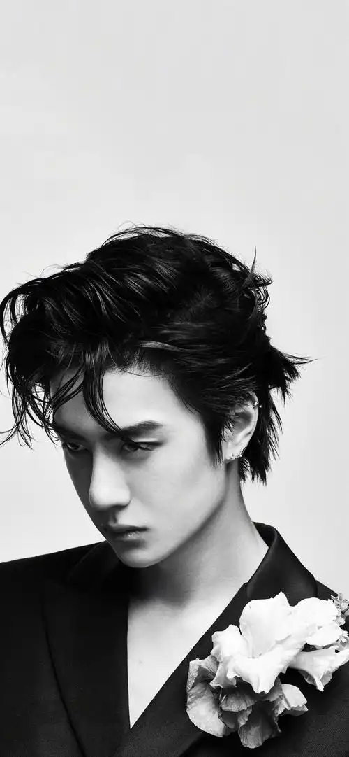 时尚帅哥王一博明星手机壁纸