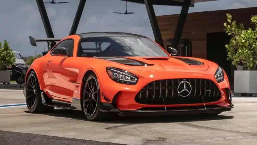 奔驰双门gt系列生命周期终究还是迎来了终结吗?