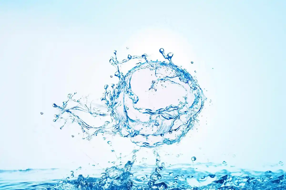 发现存在两种液态水的证据