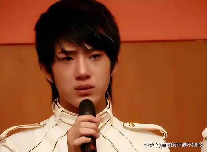 井柏然家庭条件怎么样(井柏然个人资料及家世简介)-图3