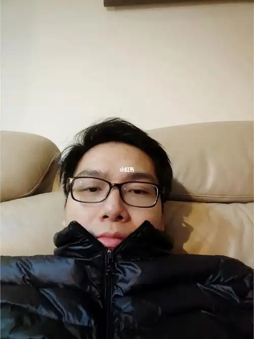 怎么根据脸型搭配眼镜框