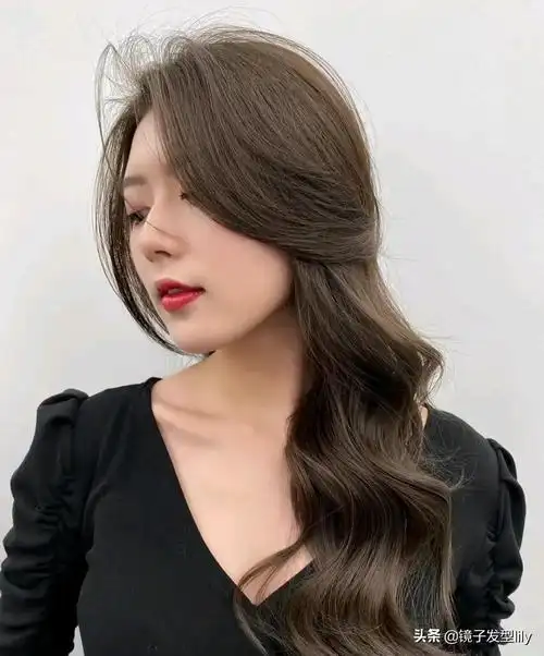最好看的发型女生流行(2022年最漂亮好看发型图片)-aoe家园