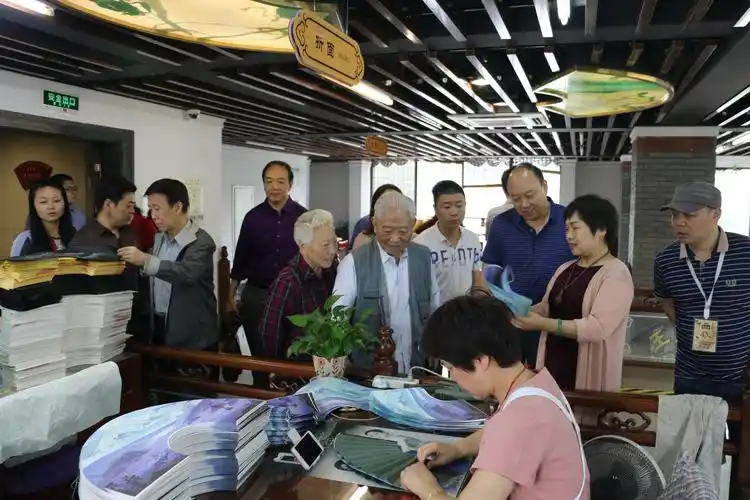 评书国家级代表性传承人田连元,杭州评话国家级代表性传承人李自新