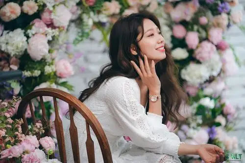 朴信惠 - 堆糖,美图壁纸兴趣社区