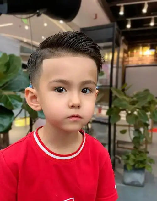 jk制服 最帅气小男孩发型15款,清爽有型真精神,赶快挑一款吧