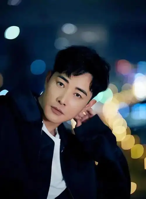 厉害了42岁的男星罗晋直接给娱乐圈来了个回马枪