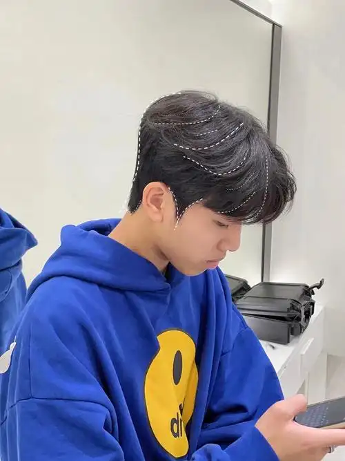 自然微分碎盖超级帅,大学生等各种脸型男生推荐 脸型长,方圆脸都很