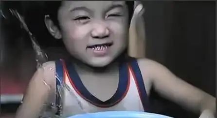 他得到了杨紫和张一山的鼓舞与支持,他们共同研究考试方法,为他在未来