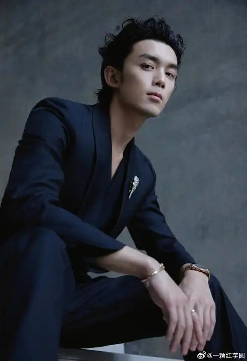 吴磊  bvlgari活动造型!