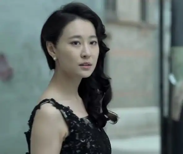 重温《伪装者》我才发现程锦云,她对明台的爱是有条件的-腾讯新闻