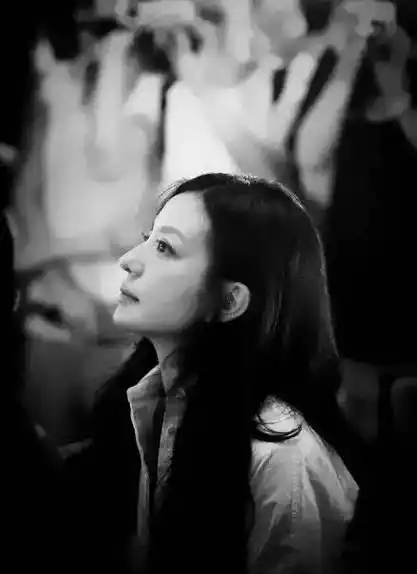 赵薇侧颜好美,究竟什么样的侧颜才算好看呢?_网易订阅