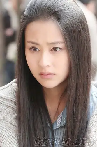 王靓雅曝与付辛博聊天记录"房"成关键词 揭水性杨花真面目