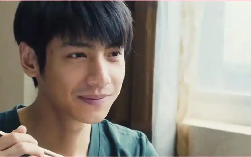 谭松韵罗云熙的甜蜜初恋,真实而美好!速看《最美时遇见你》混剪