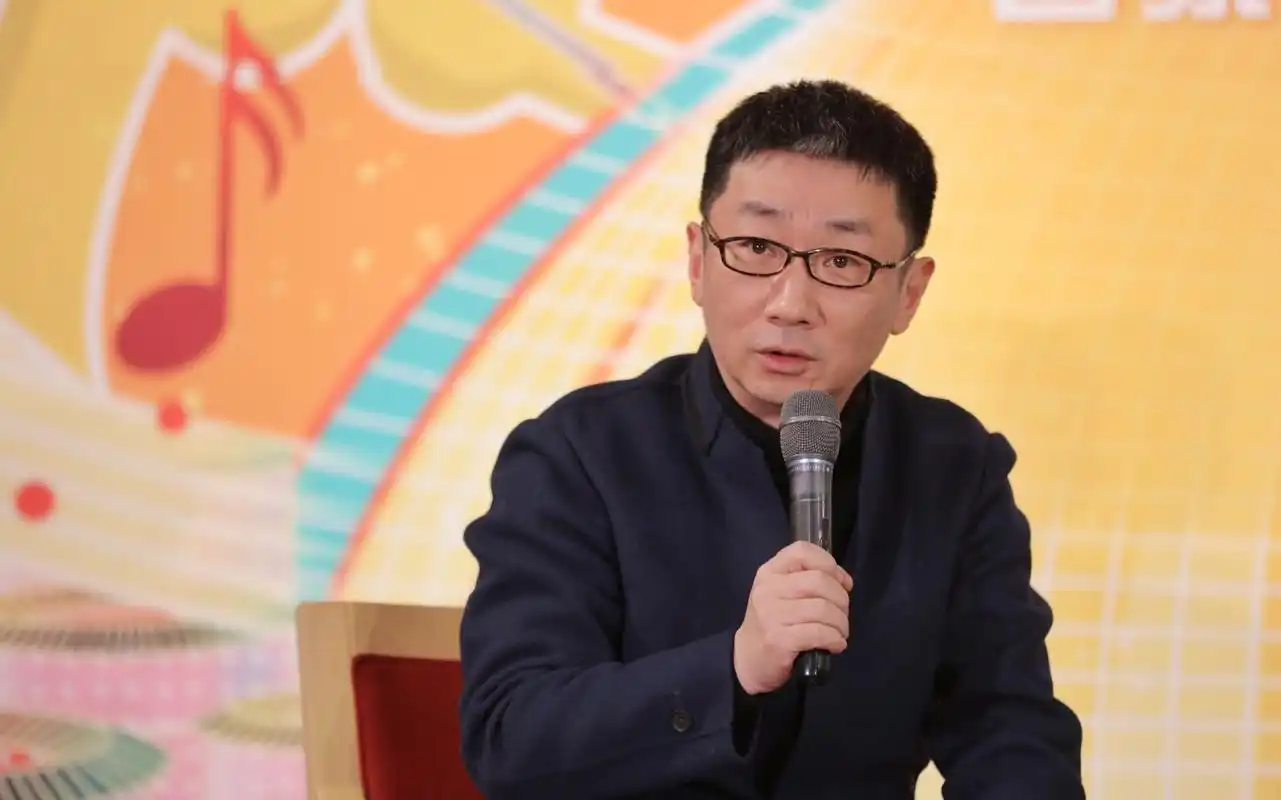 中国交响乐团首席指挥李心草