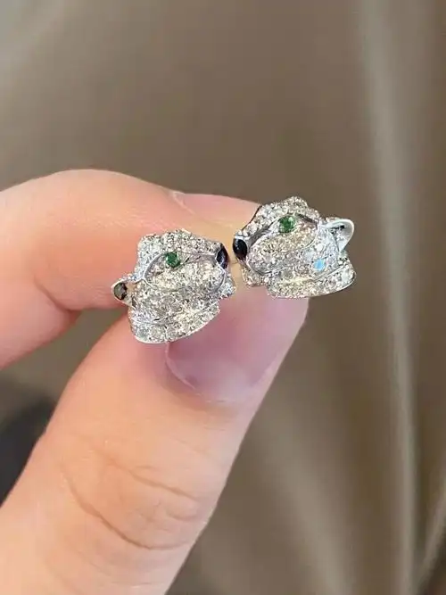 卡地亚豹子耳钉