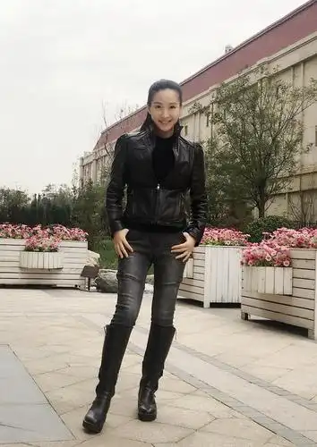 有颜有才陶昕然素颜练字展迷人好气色