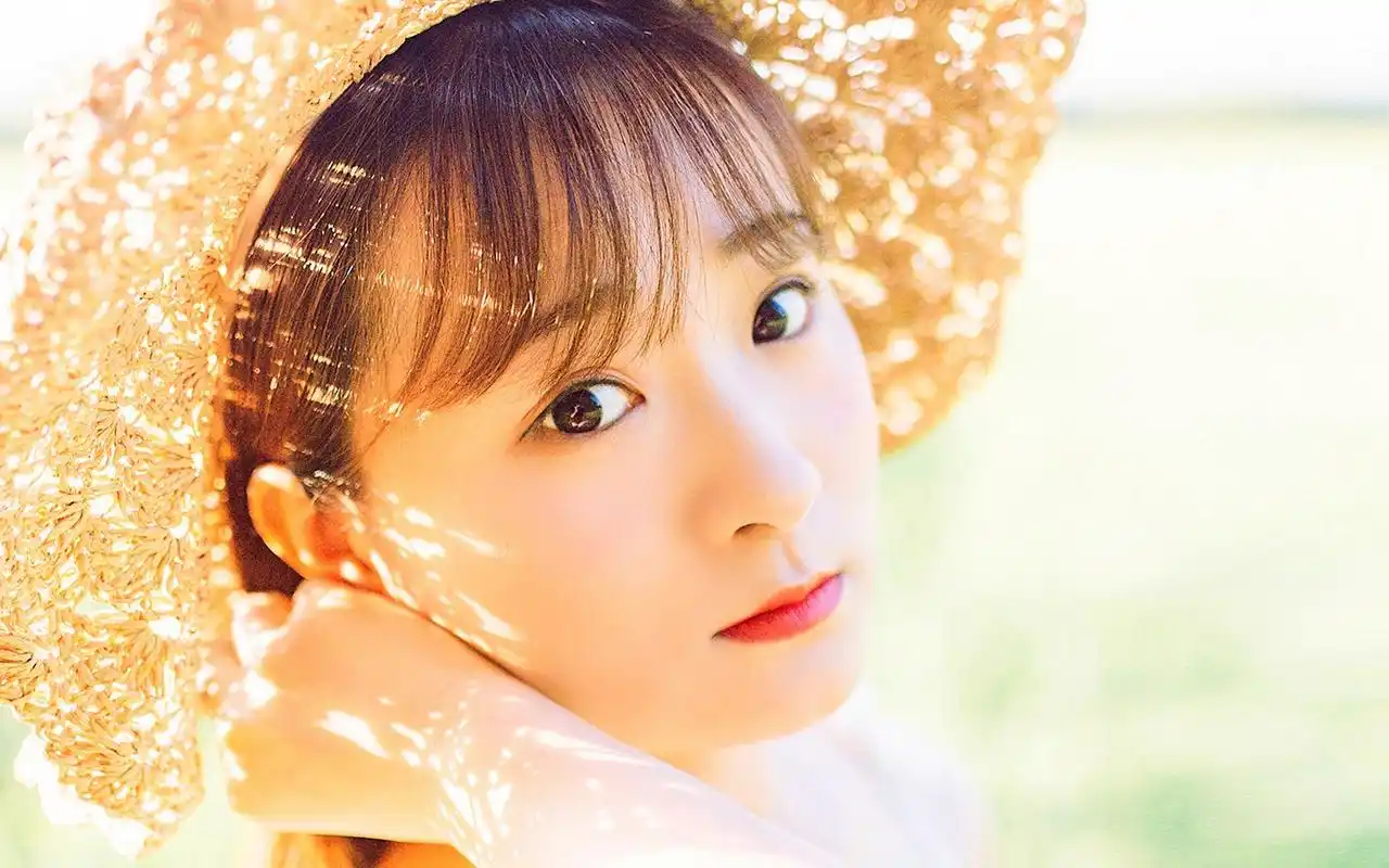 日系少女田园唯美写真高清桌面壁纸