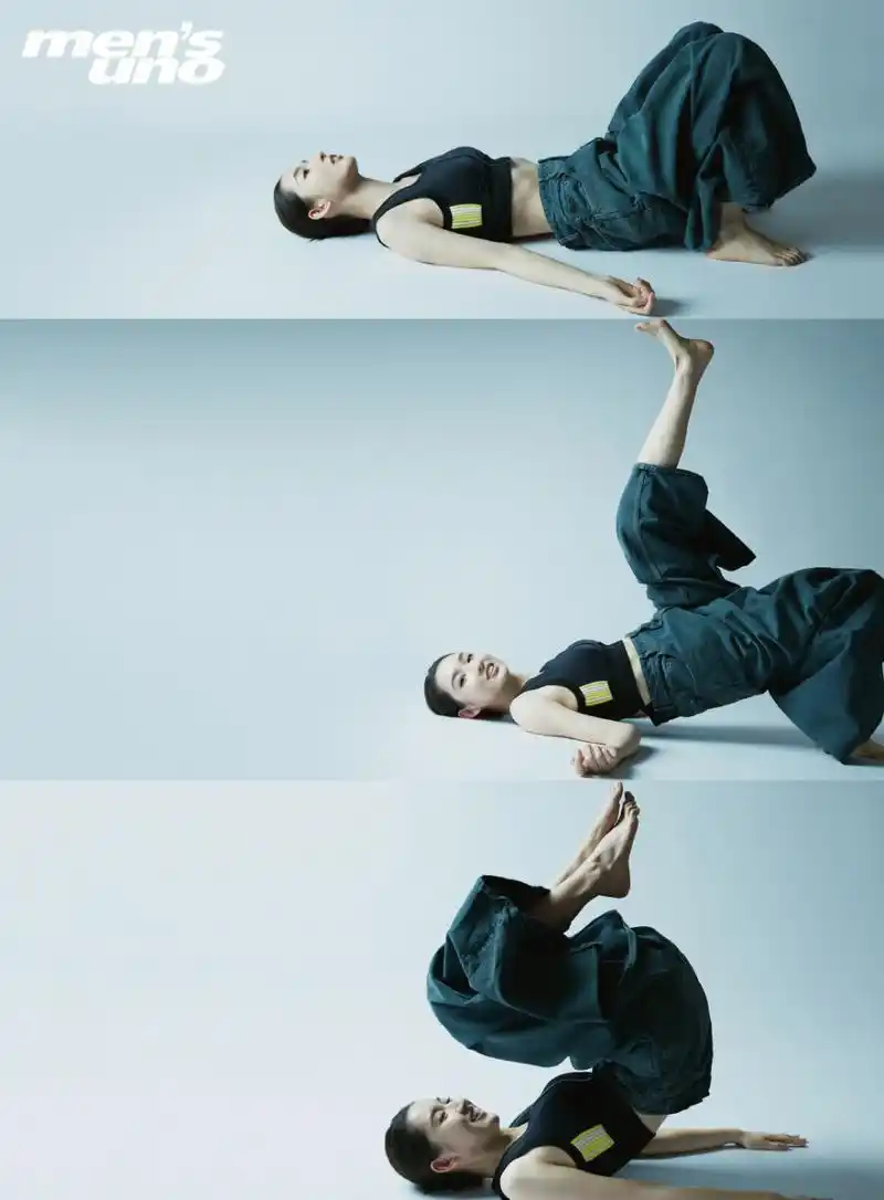 王玉雯美丽的脚杂志大片,如同春日的花园,温暖而美丽.