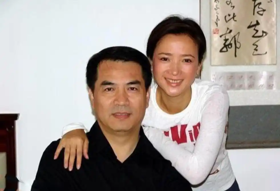 回顾老干部廖京生二婚娶了何睛为妻如今他的婚姻状况如何