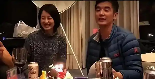 金世佳隐婚生子还有他和李沁的恋情这是怎么回事