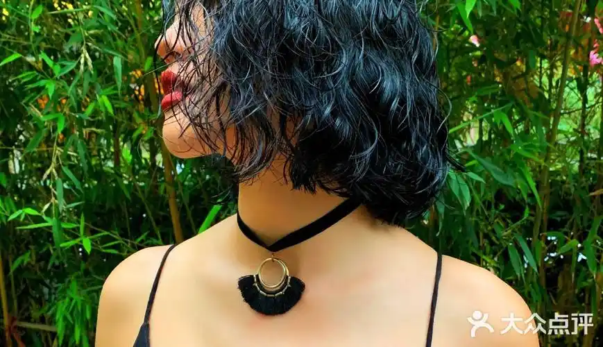 蓬松复古短发烫发羊毛卷泰迪卷