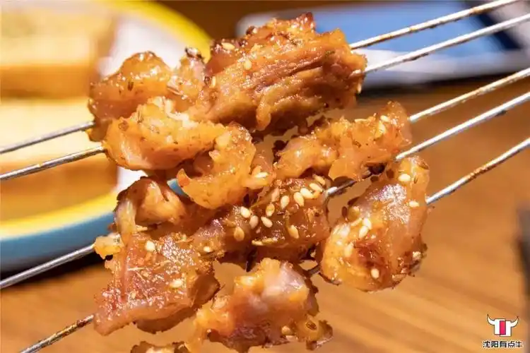 熟筋刚上桌时,熟筋一口下去满嘴肉香!肉欲控忍不了!