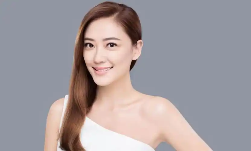 应采儿-100万以上女星