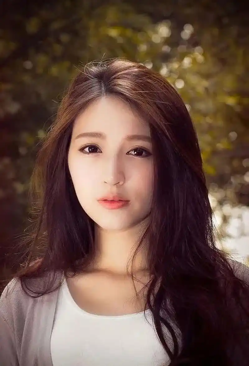 她们不依附于男人,因为男人既现实又薄情.