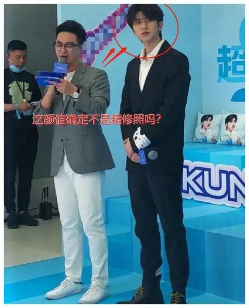 都说蔡徐坤颜值高,看到他的生图胜似精修照时,我终于信了