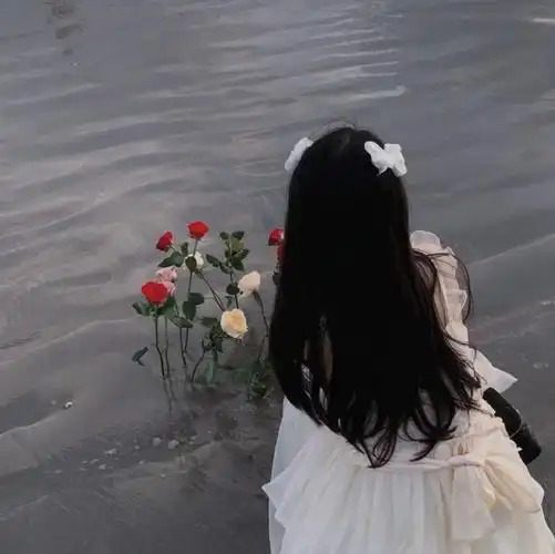 『女生海边背影头像』009969♀15女生的长寿秘诀:92拍照