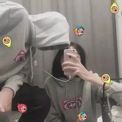 2020最新流行情侣头像 高清很潮的2020最新情侣头像一对两张图片