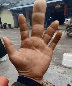 8.大哥,你的手指如此奇特,应该是传说中的一指禅吧7.