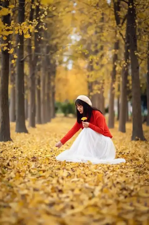 建议给女性朋友这样拍风景人像照自然简约优雅美美哒