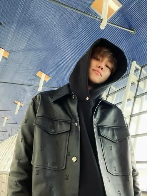 海归嘉宾:王嘉尔,徐明浩,程潇,宋雨琦,王霏霏,孟佳,刘逸云,赖冠霖