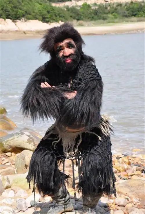 中国第一毛孩出生就被研究身体96覆盖黑毛42岁终遇真爱