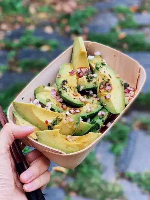 05酱油拌牛油果898989