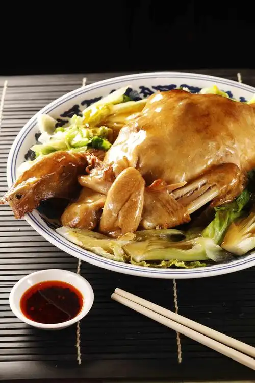 必吃粤菜百年菜蛇王芬承传创新手工菜时令足料炖汤