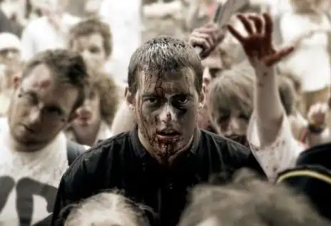 僵尸攻击幸存几率的数学模型