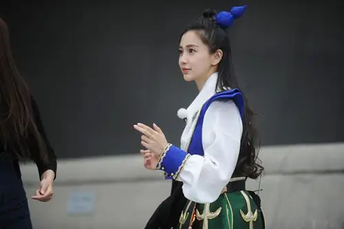 《跑男4》angelababy变葫芦娃 宋仲基秒变粉丝