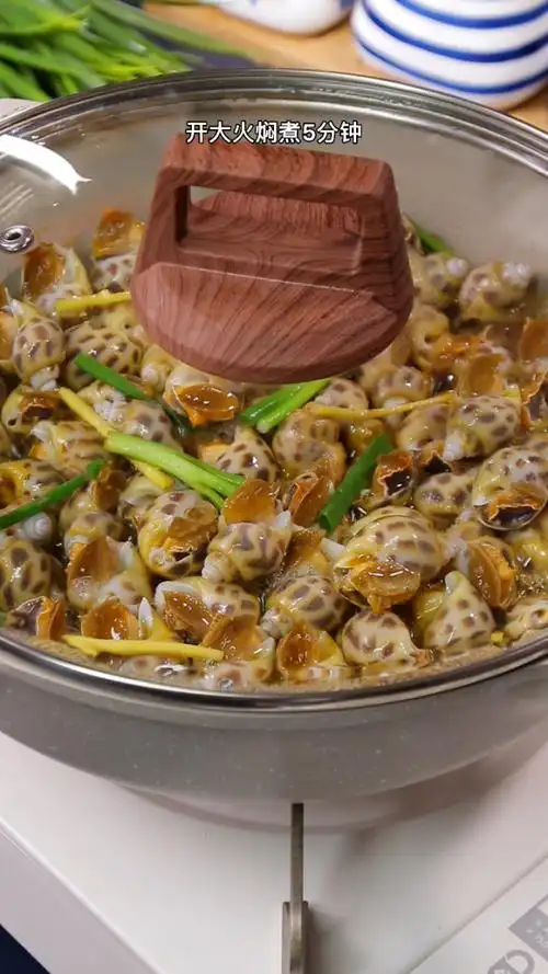 盐焗花螺这样做,鲜嫩爽脆,特别好吃