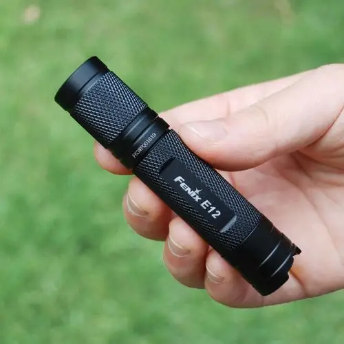 fenix菲尼克斯e12迷你强光小手电筒袖珍便携型130流明5号aa电池